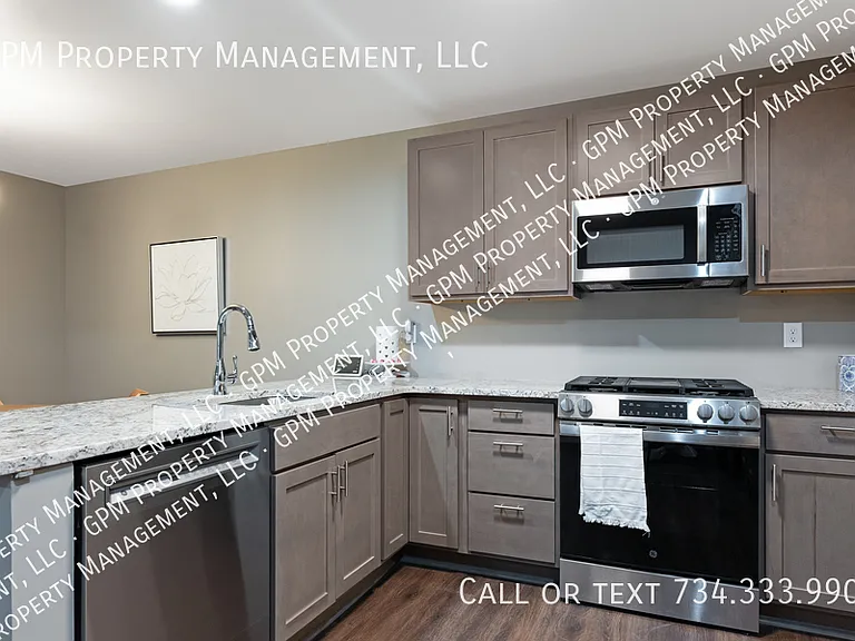 24538 Brookwood — Photo 9
