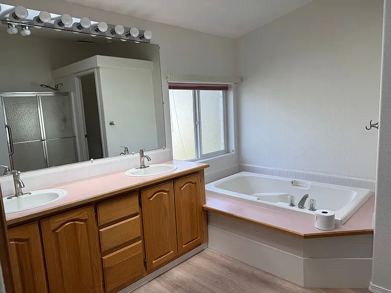 158 Village Dr — Photo 9