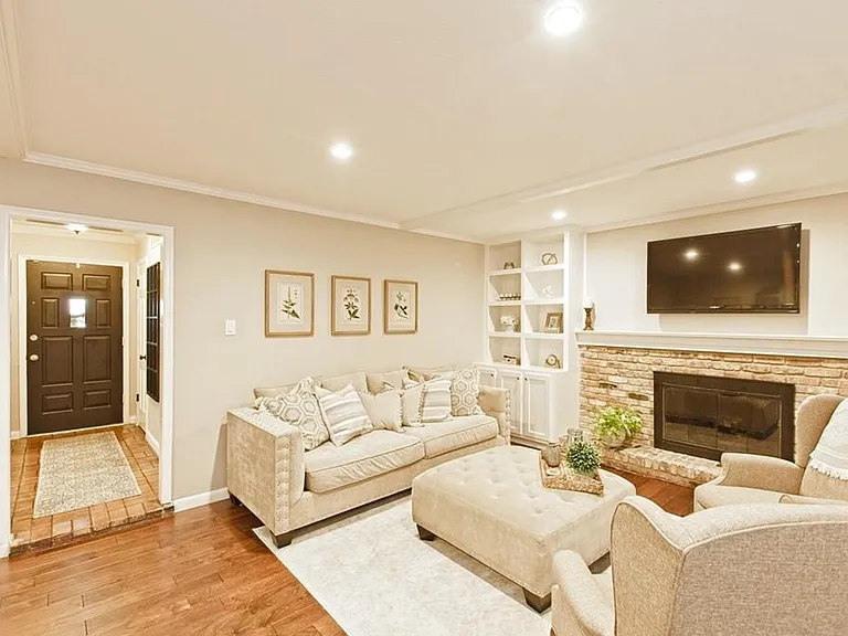 1307 Glen Cove Dr — Photo 13