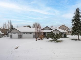 19 Country Ln, Stony Plain, AB T7Z2L1