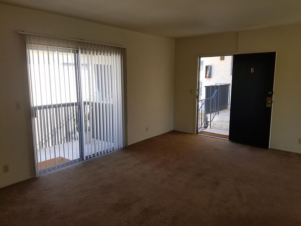 1st image of 4755 Ingraham St APT 8