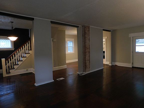 5th image of 725 West St