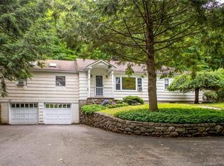 62 Dodgingtown Rd, Bethel, CT 06801