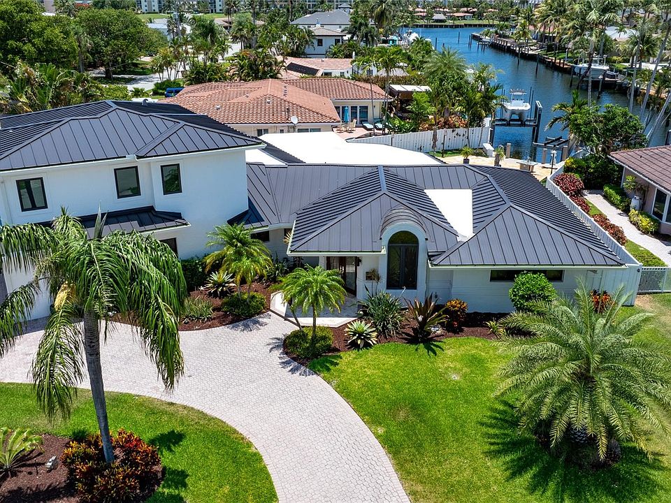 1st image of 1100 SE 15th Avenue