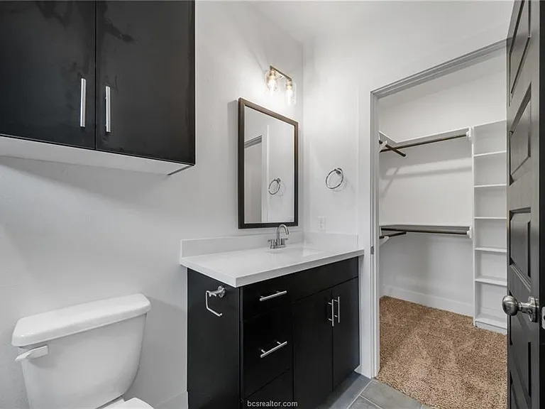 214 Lynn Dr — Photo 11