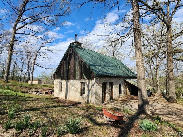 623 Timber Ridge Rd, Sunrise Beach, MO 65079