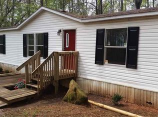 367 Navajo Trl, Martin, GA 30557