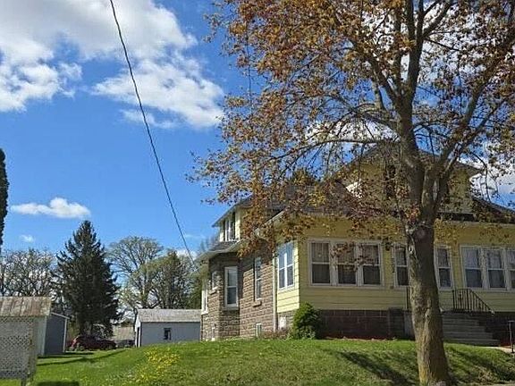 3rd image of 502 E South St
