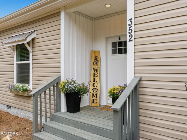352 Perry Smith Ln, Caryville, TN 37714
