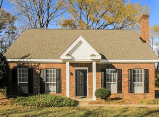 5013 Farmview Dr, Monroe, NC 28110