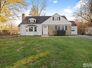 3 Hampton Rd, Ewing, NJ 08638