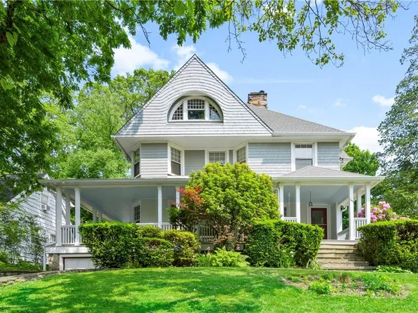 142 Nyac Avenue, Pelham, NY 10803