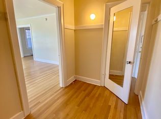 Washington Irving Apartments, Seattle, WA 98122