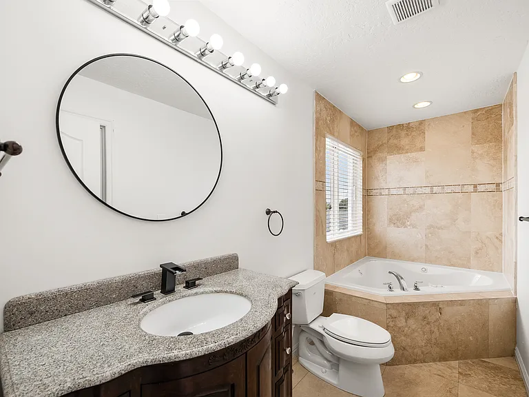 609 E Wilmington Ave — Photo 24