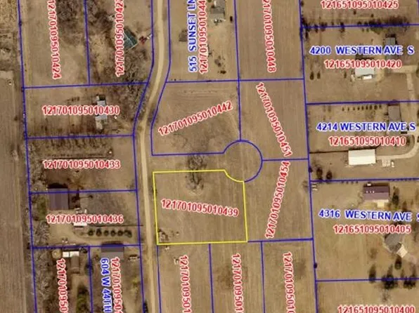 24 Southern Ests, Brookings, SD 57006