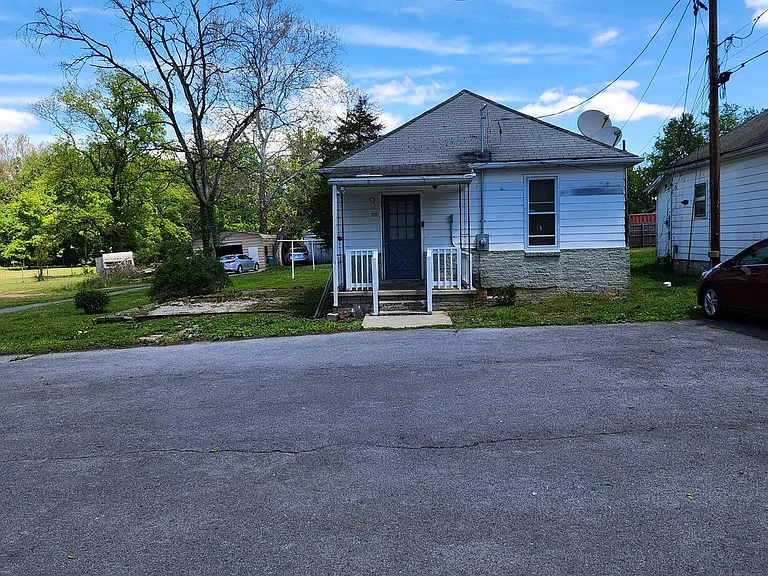 12512 Stone Bridge Dr — Photo 1