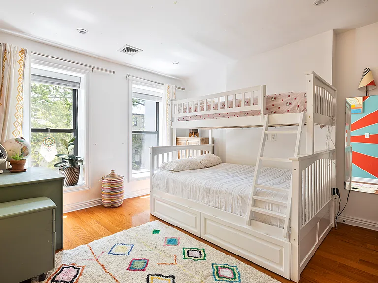504 Halsey St #2 — Photo 13