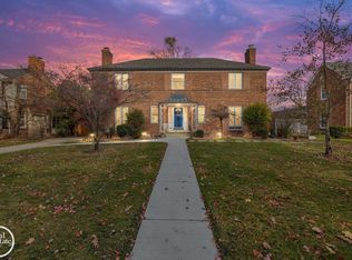 614 Pemberton Rd, Grosse Pointe Park, MI 48230