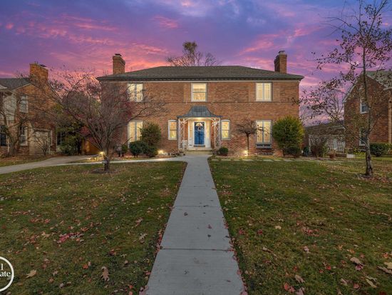 614 Pemberton Rd, Grosse Pointe Park, MI 48230