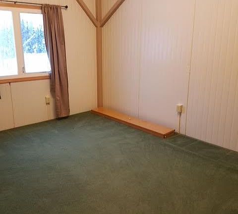 5th image of 1081 Paige Ave