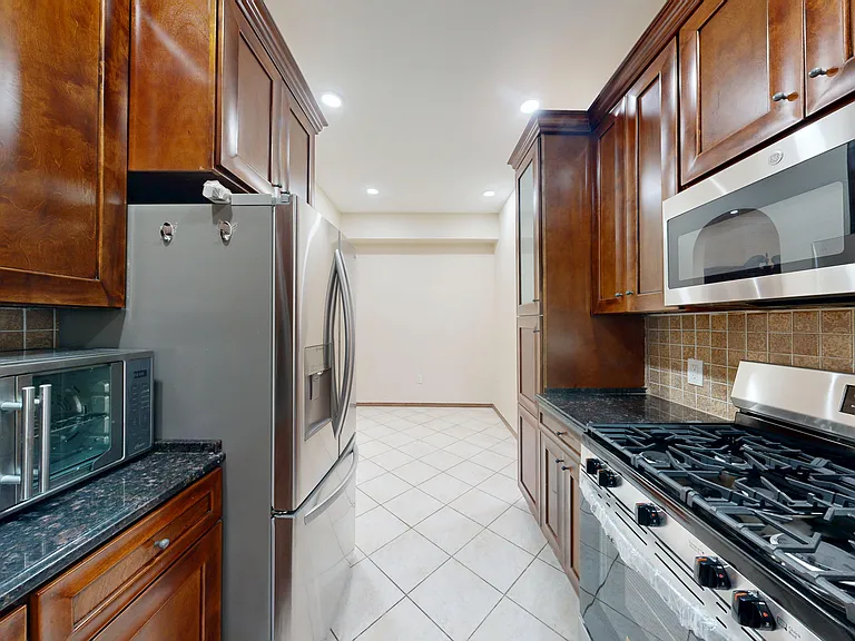 1628 77th St #2 — Photo 9