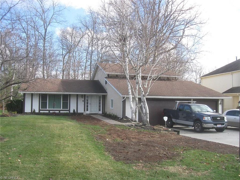 1st image of 16055 Forestwood Dr