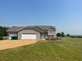 1412 74th Ave, Roberts, WI 54023