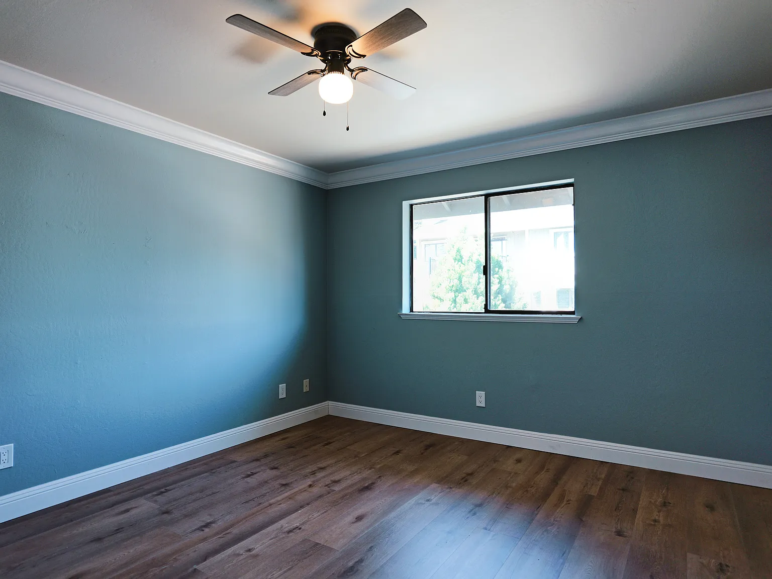 4 bed, 3039 sqft, $3,600 — Photo 4