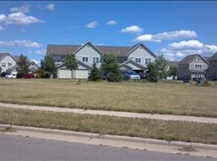 255 Sweet Grass Dr, Sun Prairie, WI 53590