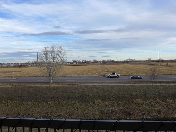 5th image of 804 Summer Hawk Dr Unit 6205