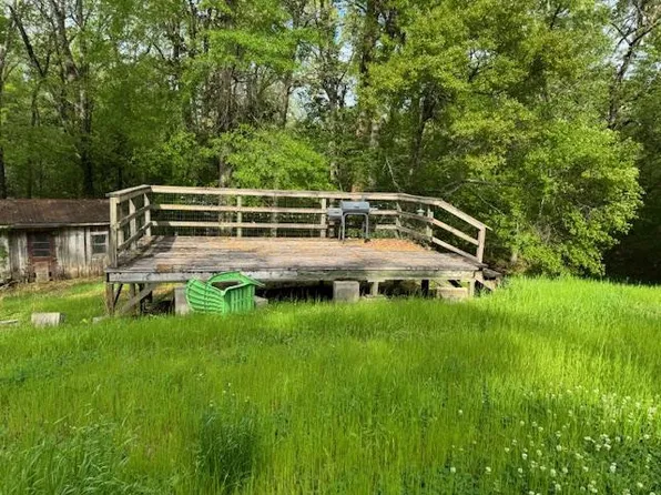 2 Lost Creek Rd, Natchez, MS 39120