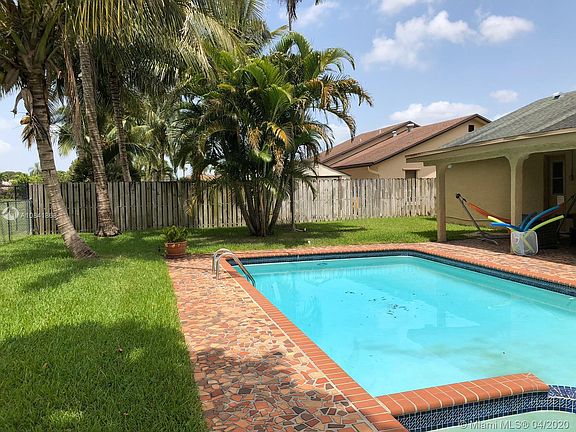 2nd image of 10480 NW 20th Ct #10480
