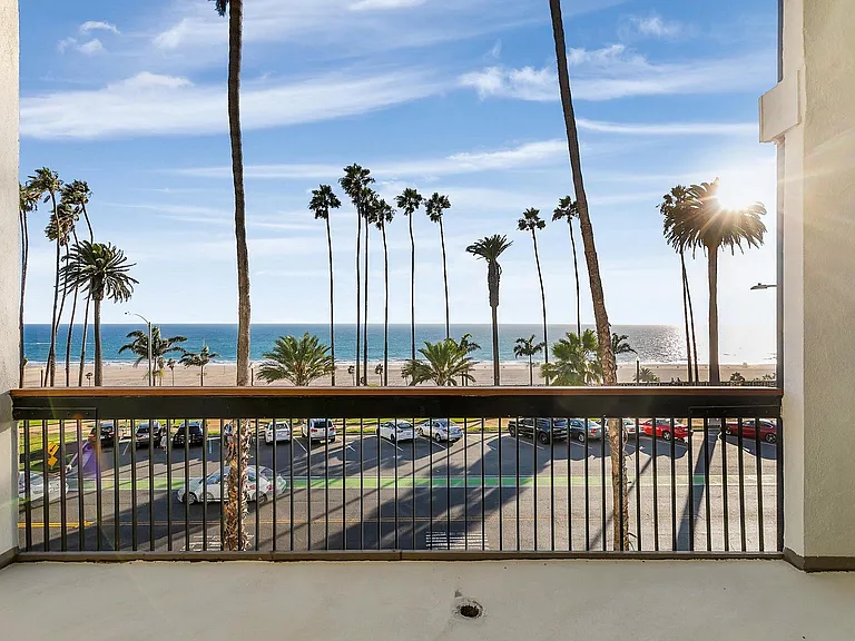 1025 Ocean Avenue — Photo 59