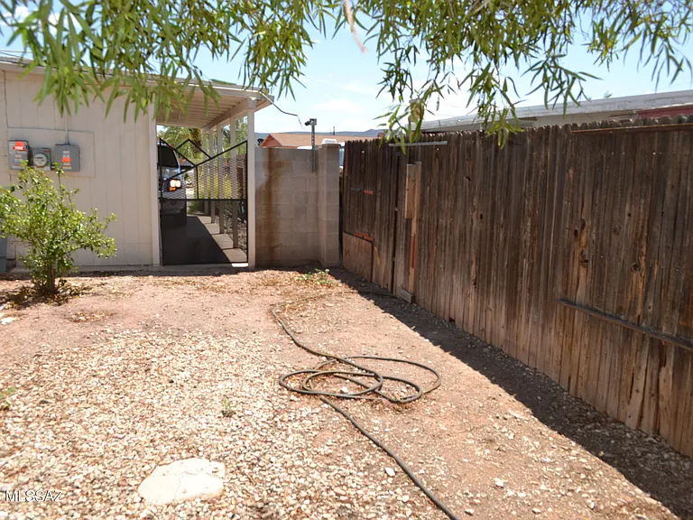 3270 W Capistrano Rd — Photo 34