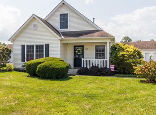 2218 Forest Ridge Dr, Hebron, OH 43025