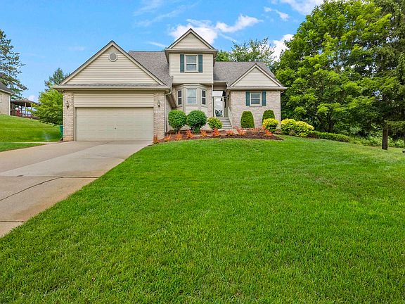 3rd image of 70351 Hillside Ct