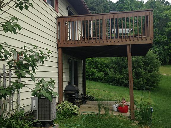 4th image of 132 Valley Dr NE