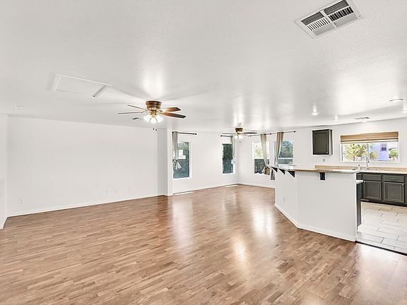 4th image of 8753 Dodds Canyon St
