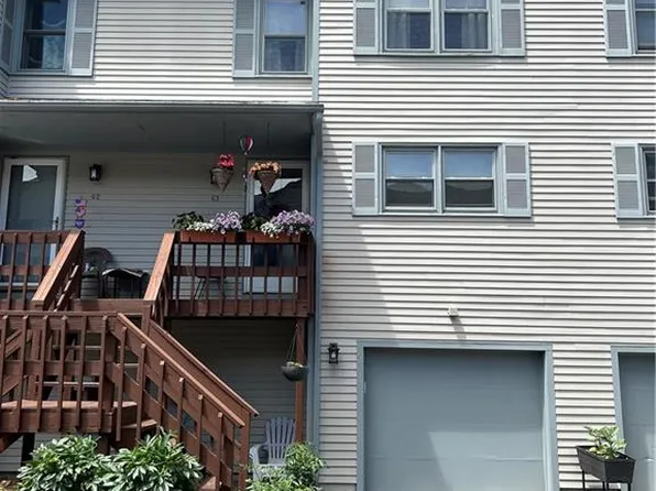1603 Plainfield Pike APT G3, Johnston, RI 02919
