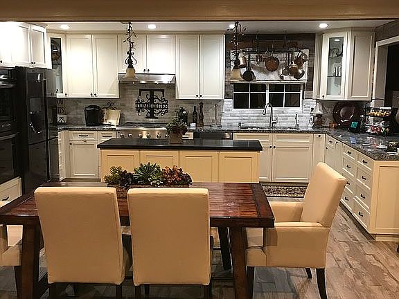 Newly remodeled Kitchen 
