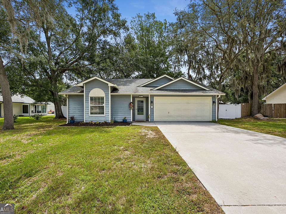 1st image of 301 Faye Ct