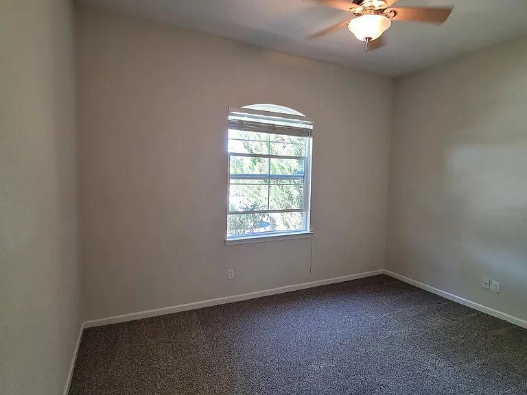2770 Beach River Dr — Photo 17