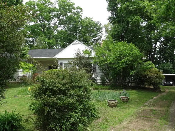 5700 Palin Pl, Alexandria, VA 22303