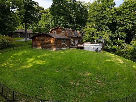 3rd image of 621 Gaston Manor Rd