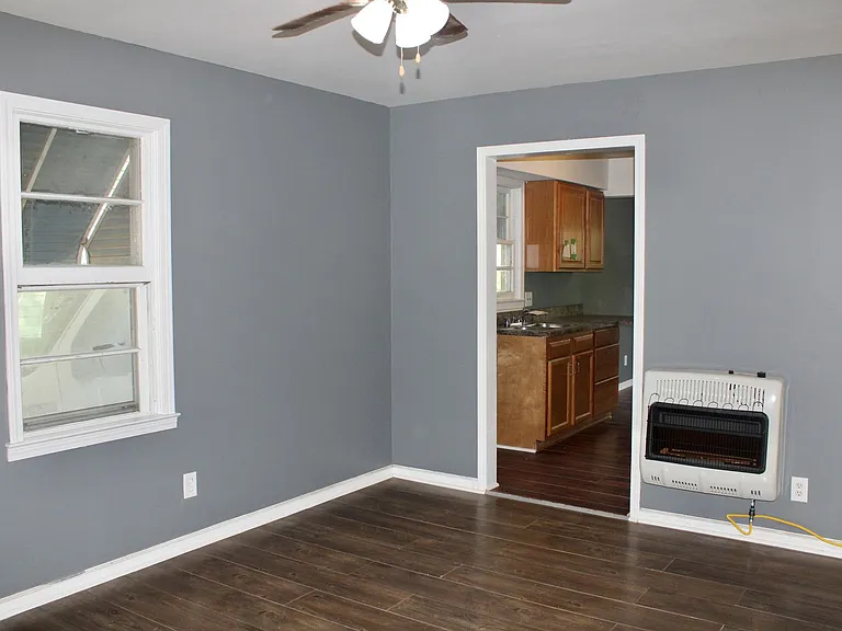 3922 Herrick St — Photo 5