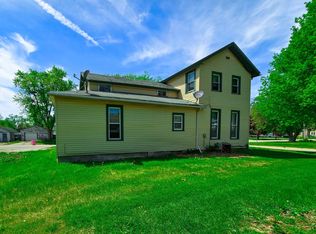 310 W Main St, Aledo, IL 61231