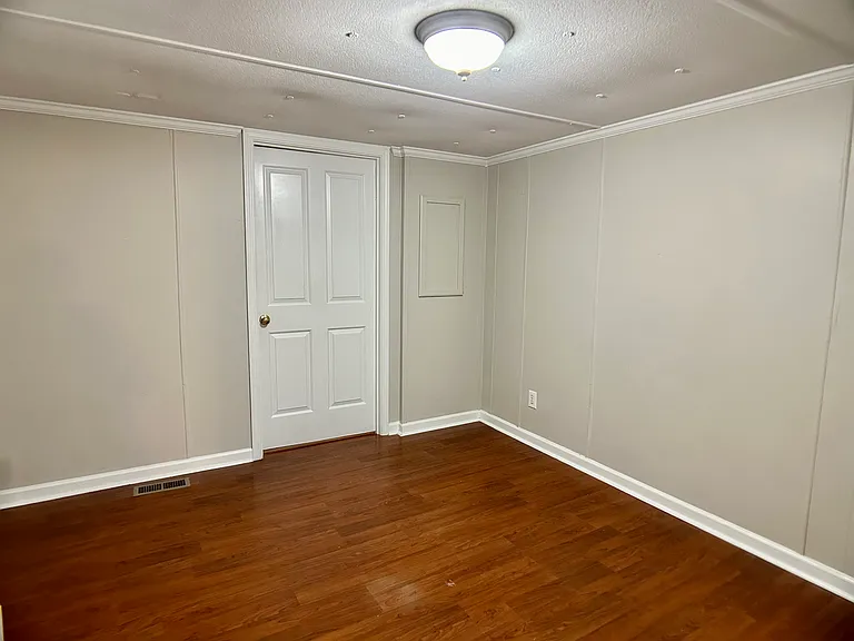 2145 Winston Rd — Photo 9