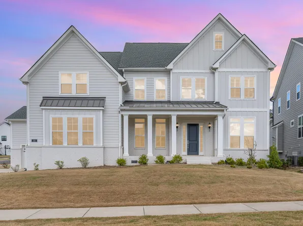101 Grey Heron Ln, Holly Springs, NC 27540