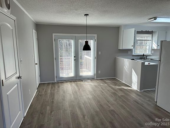 5th image of 117 Lou Dr