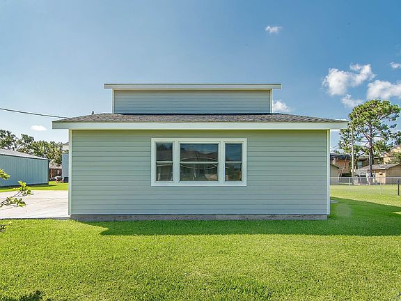2nd image of 219 Comeaux Dr